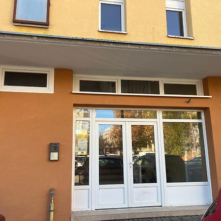 Centrum Apartman Kaposvár Exterior foto